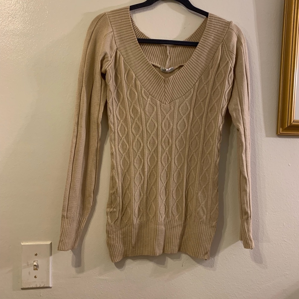 Ladies Top - Picture 4 of 6